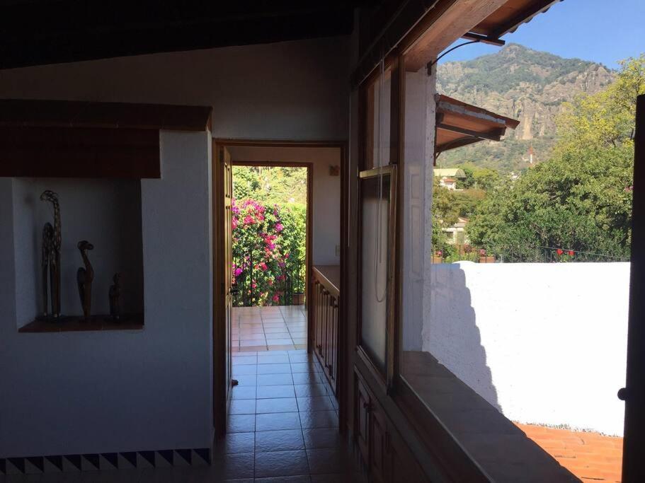 Acogedora Villa Con Alberca Climatizada En El Centro De Tepoztlán Exterior foto