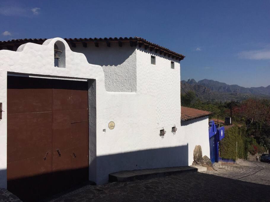 Acogedora Villa Con Alberca Climatizada En El Centro De Tepoztlán Exterior foto