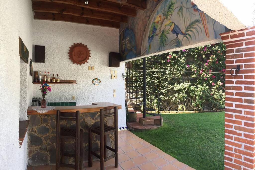 Acogedora Villa Con Alberca Climatizada En El Centro De Tepoztlán Exterior foto